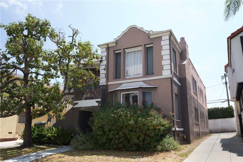 1054 S Corning, Los Angeles, CA 90035 — photo 2