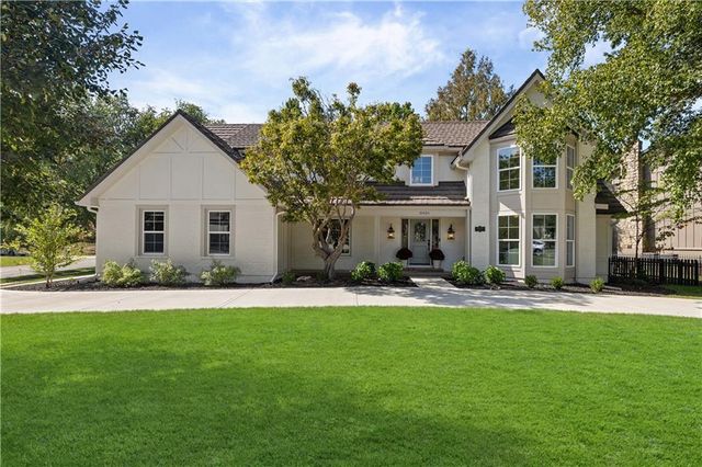 10426 Alhambra Street, Overland Park, KS 66207