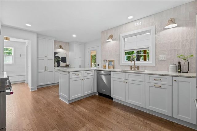 10426 Alhambra Street, Overland Park, KS 66207