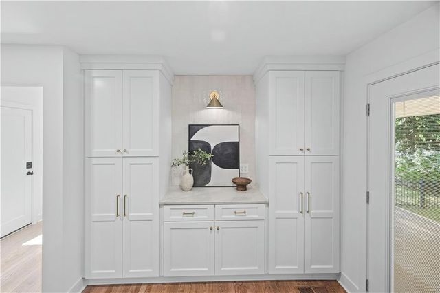 10426 Alhambra Street, Overland Park, KS 66207
