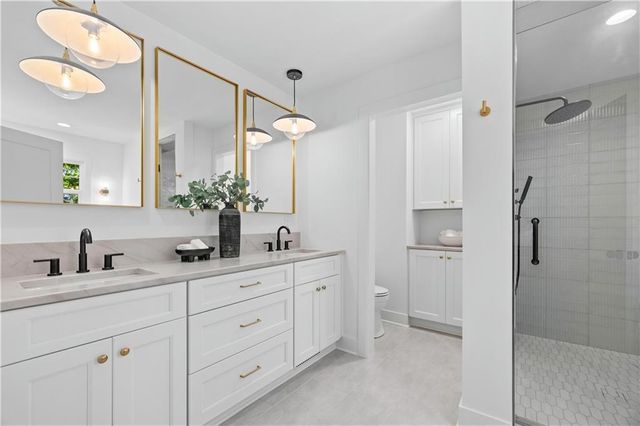 10426 Alhambra Street, Overland Park, KS 66207