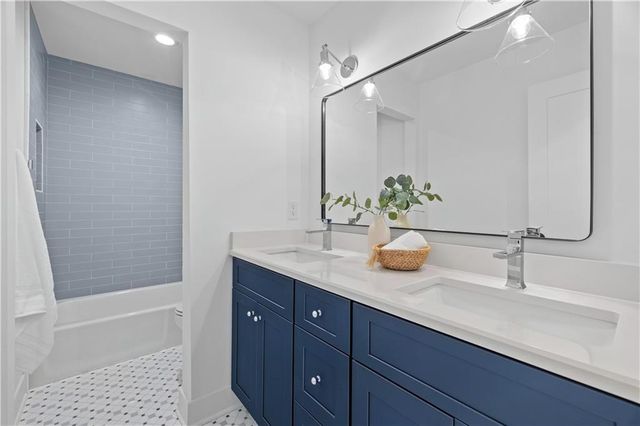 10426 Alhambra Street, Overland Park, KS 66207