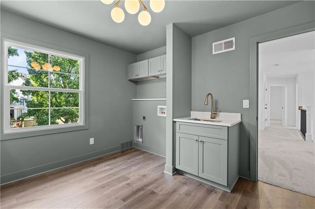 10426 Alhambra Street, Overland Park, KS 66207