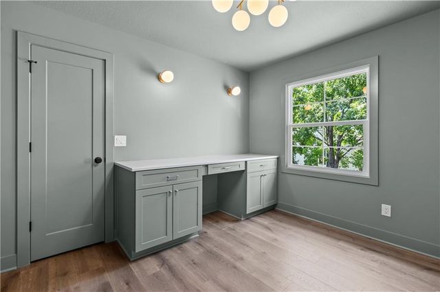 10426 Alhambra Street, Overland Park, KS 66207