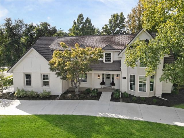 10426 Alhambra Street, Overland Park, KS 66207