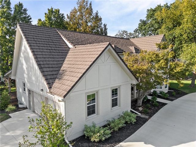 10426 Alhambra Street, Overland Park, KS 66207