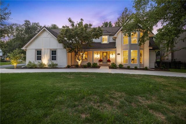 10426 Alhambra Street, Overland Park, KS 66207