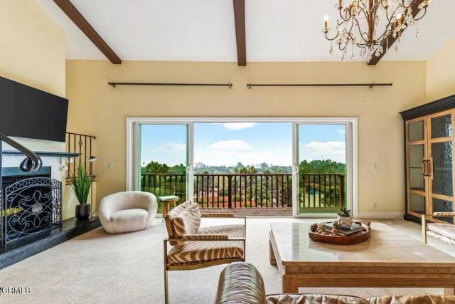 2417 Calle Linares, Santa Barbara, CA 93109