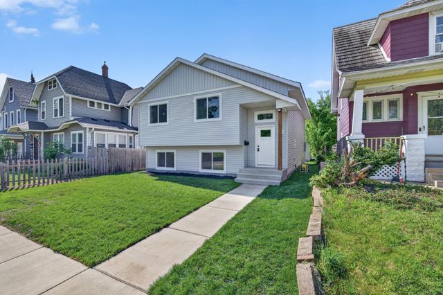 714 E Hawthorne Avenue E, Saint Paul, MN 55106