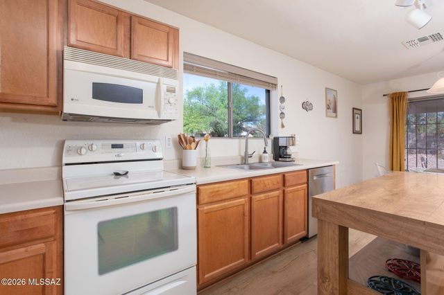 12886 N Desert Olive Drive, Oro Valley, AZ 85755