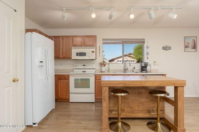 12886 N Desert Olive Drive, Oro Valley, AZ 85755