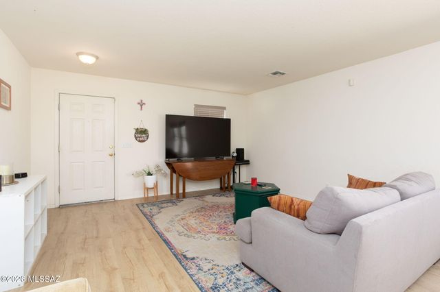 12886 N Desert Olive Drive, Oro Valley, AZ 85755