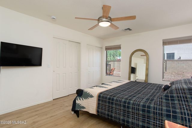 12886 N Desert Olive Drive, Oro Valley, AZ 85755