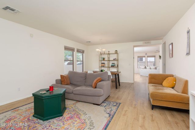 12886 N Desert Olive Drive, Oro Valley, AZ 85755