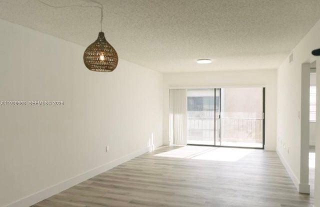 8287 SW 128th St 210, Pinecrest, FL 33156