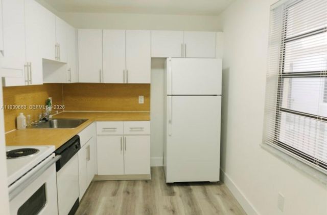 8287 SW 128th St 210, Pinecrest, FL 33156