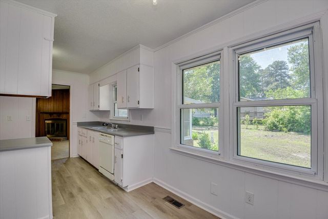 2021 Arcadia Court, North Augusta, SC 29841