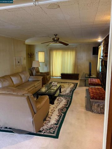 165 Linda Vista Ave, Pittsburg, CA 94565