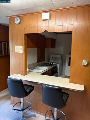 165 Linda Vista Ave, Pittsburg, CA 94565