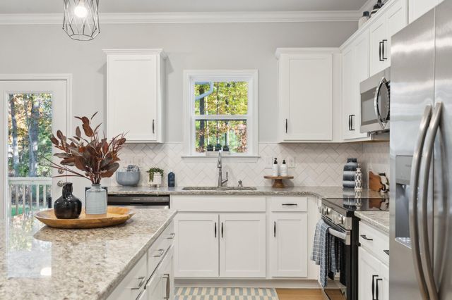 266 Clarabelle Lane, Summerville, SC 29483