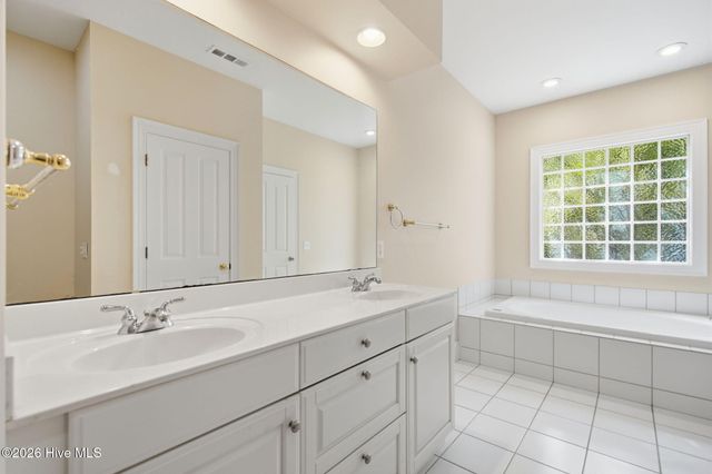 4912 Lake Renaissance Circle, Wilmington, NC 28409