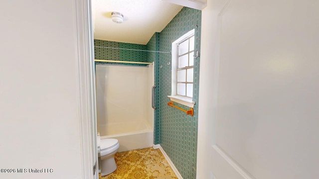 101 Northwood Drive, Long Beach, MS 39560