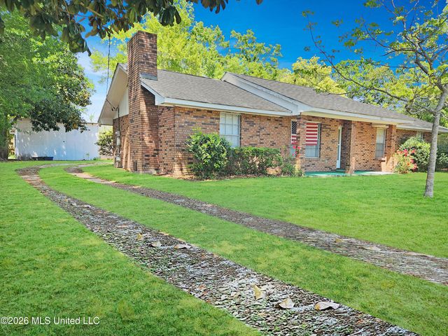 101 Northwood Drive, Long Beach, MS 39560