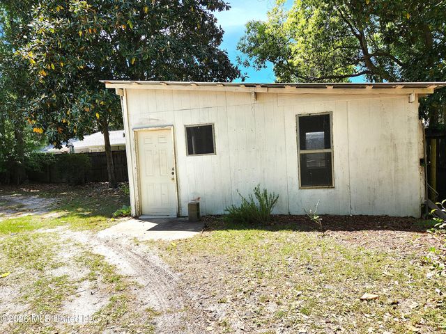 101 Northwood Drive, Long Beach, MS 39560