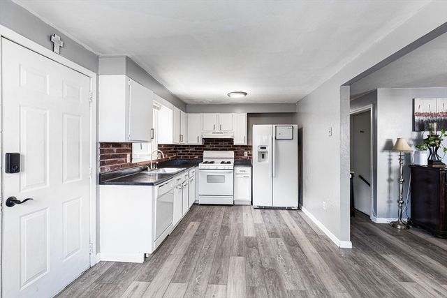 63 Winthrop St, Brockton, MA 02301