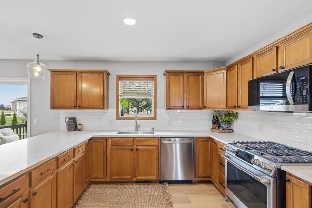 2028 Sandhill Drive, Prairie Du Sac, WI 53578