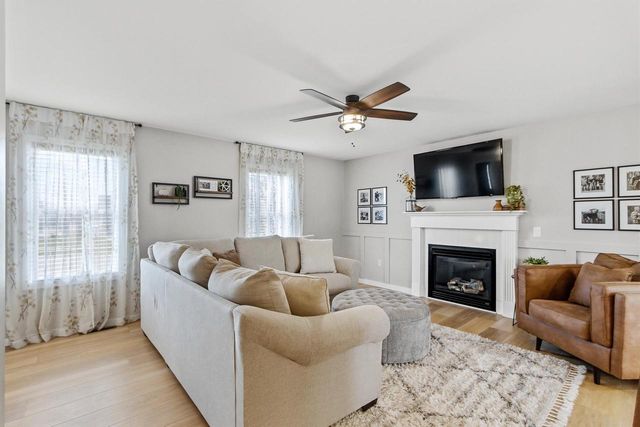 2028 Sandhill Drive, Prairie Du Sac, WI 53578