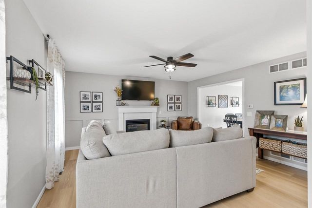 2028 Sandhill Drive, Prairie Du Sac, WI 53578