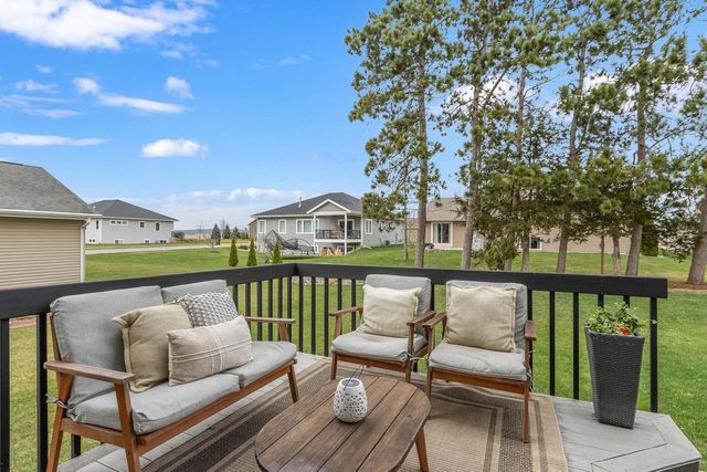 2028 Sandhill Drive, Prairie Du Sac, WI 53578