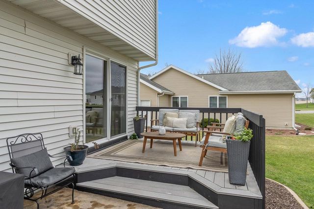 2028 Sandhill Drive, Prairie Du Sac, WI 53578