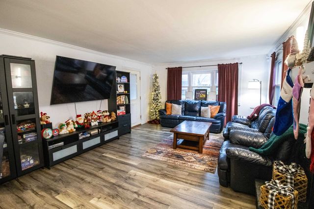 2371 Pineview Court, Flint Twp, MI 48433