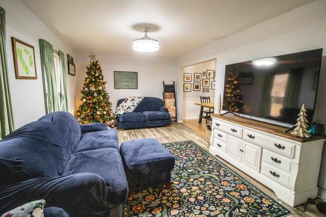 2371 Pineview Court, Flint Twp, MI 48433