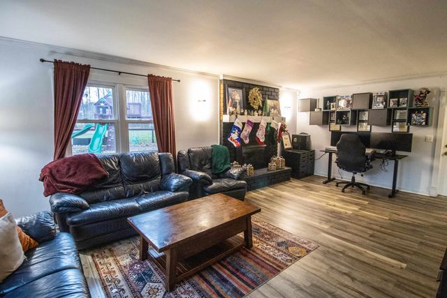 2371 Pineview Court, Flint Twp, MI 48433