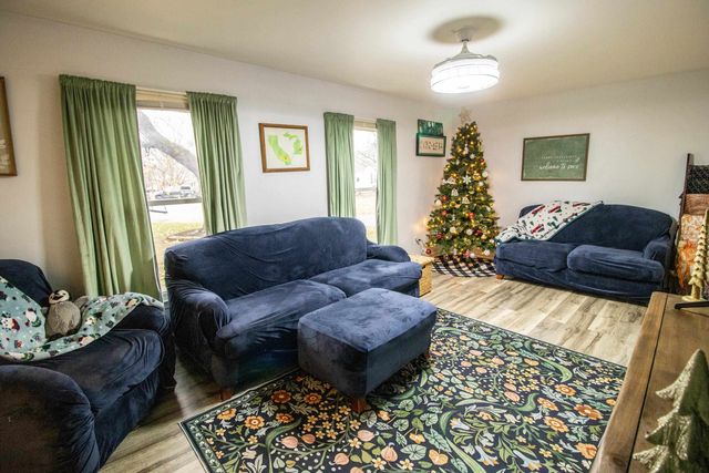 2371 Pineview Court, Flint Twp, MI 48433