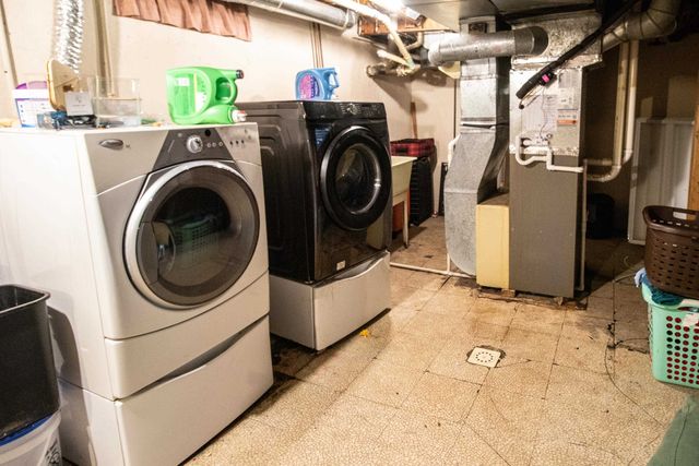 2371 Pineview Court, Flint Twp, MI 48433