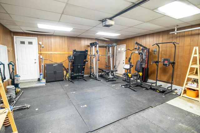 2371 Pineview Court, Flint Twp, MI 48433