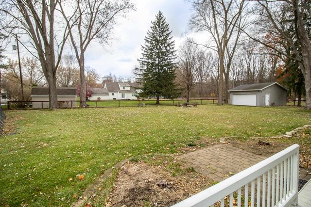 2371 Pineview Court, Flint Twp, MI 48433