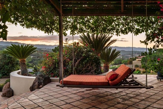 14300 Saddle Mountain Drive, Los Altos Hills, CA 94022