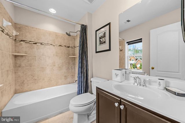2806 PUMPKIN ST, Clinton, MD 20735
