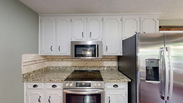 108 Melissa Lane, Headland, AL 36345