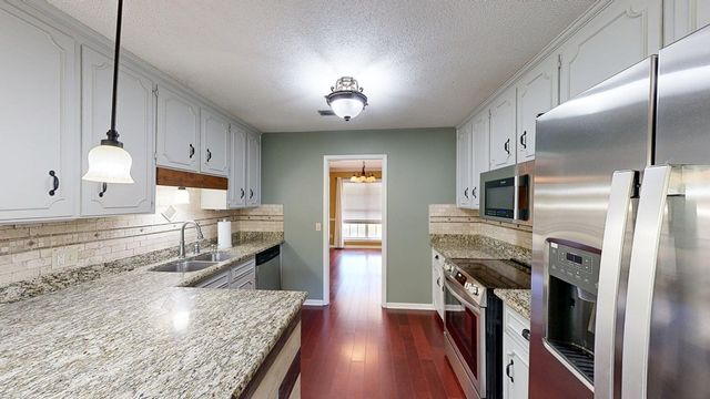 108 Melissa Lane, Headland, AL 36345