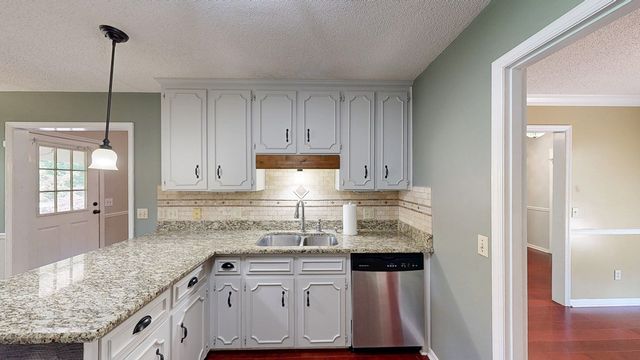 108 Melissa Lane, Headland, AL 36345