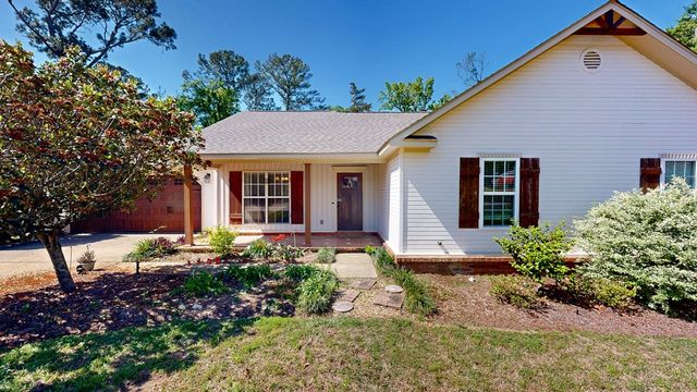 108 Melissa Lane, Headland, AL 36345