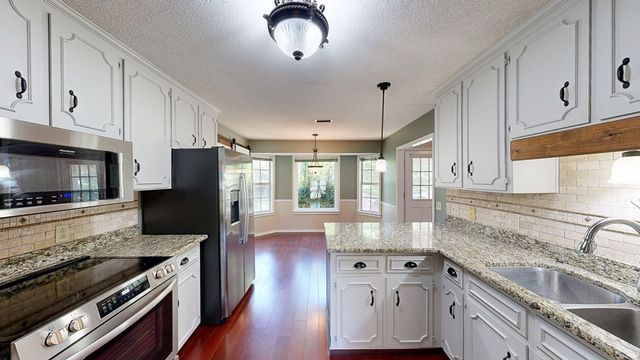 108 Melissa Lane, Headland, AL 36345