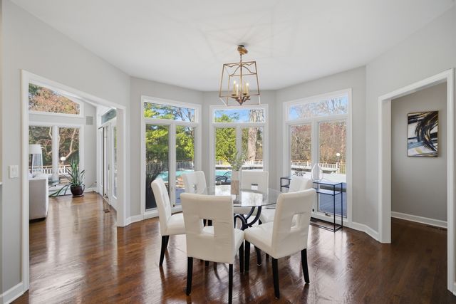 406 Woodley Woods, Winnetka, IL 60093