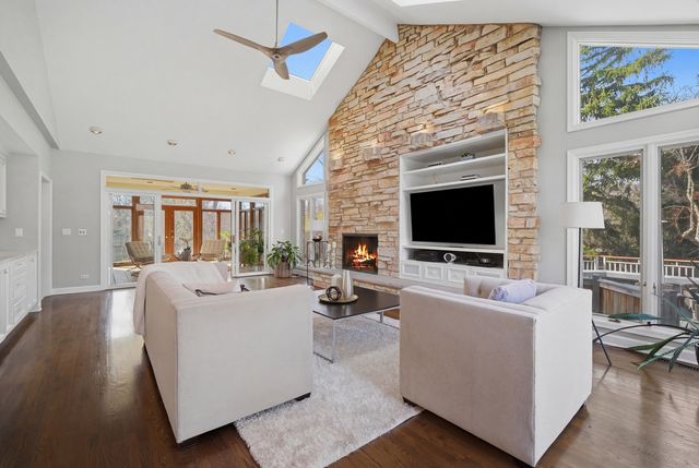406 Woodley Woods, Winnetka, IL 60093